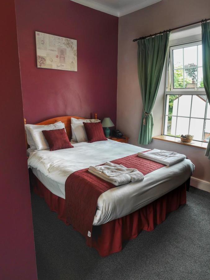 The Fountain Inn Parkend Екстериор снимка
